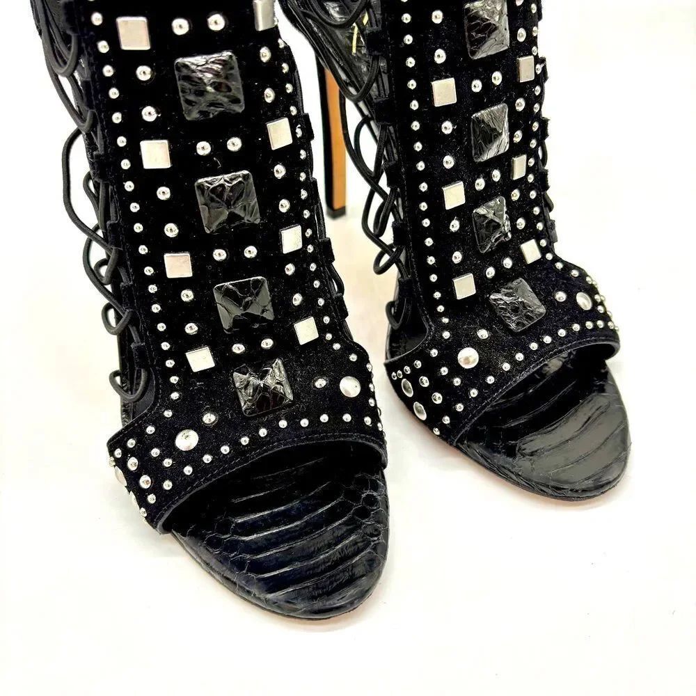 Brian Atwood ‘Lalouche’ Heel - Picture 6 of 10